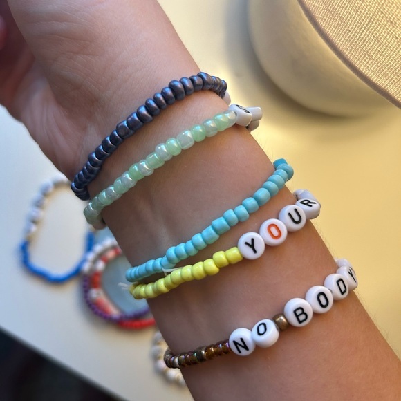 12 Taylor swift eras tour beaded friendship bracelets‎ - Picture 5 of 5